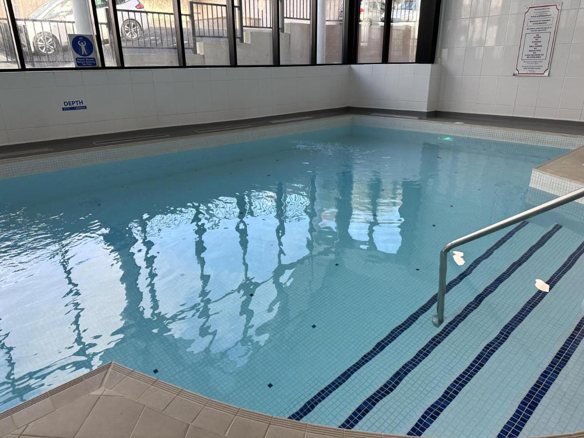 Bryn Y Mor - 2 Bedroom Apartment - Тенби Экстерьер фото